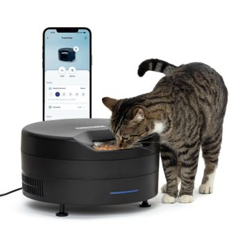 FreshFeed Refrigerated Pet Feeder